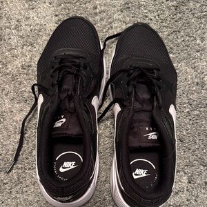 Nike women’s  Black and White Sneakers